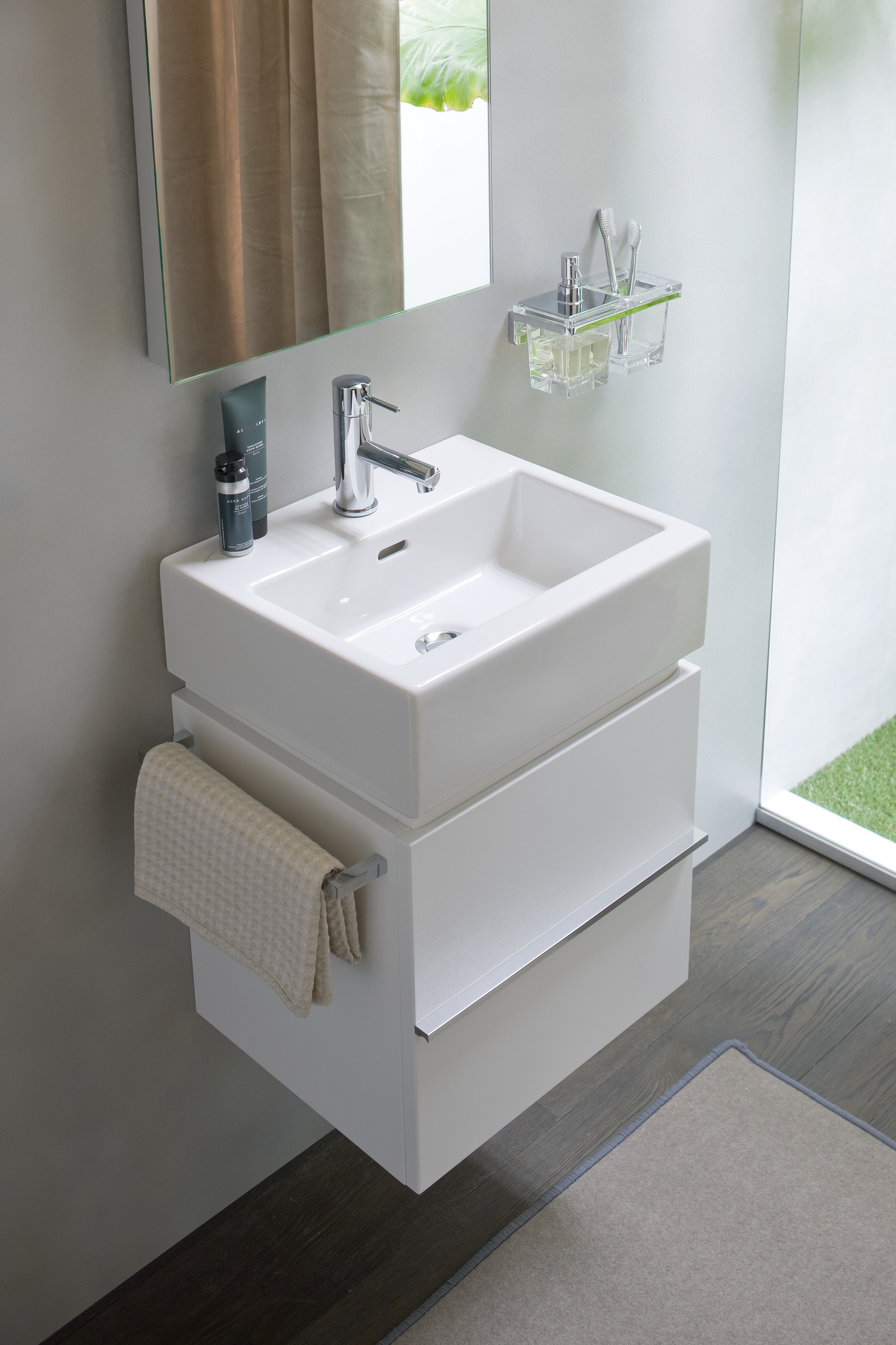 Laufen presenta su nueva colección de lavabos diseñados para adaptarse a  los cuartos de baño más pequeños